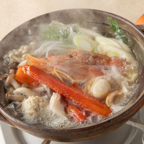 Seafood hotpot with snow crab ~2 servings or more~