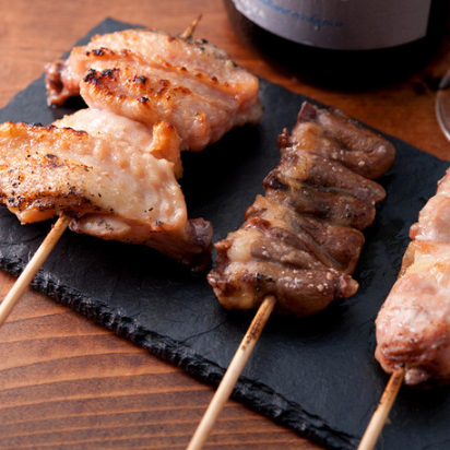 ★ We carefully grill the fresh chicken that we are proud of with Bincho charcoal one by one.