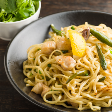 Thai-style green chili stir-fried noodles
