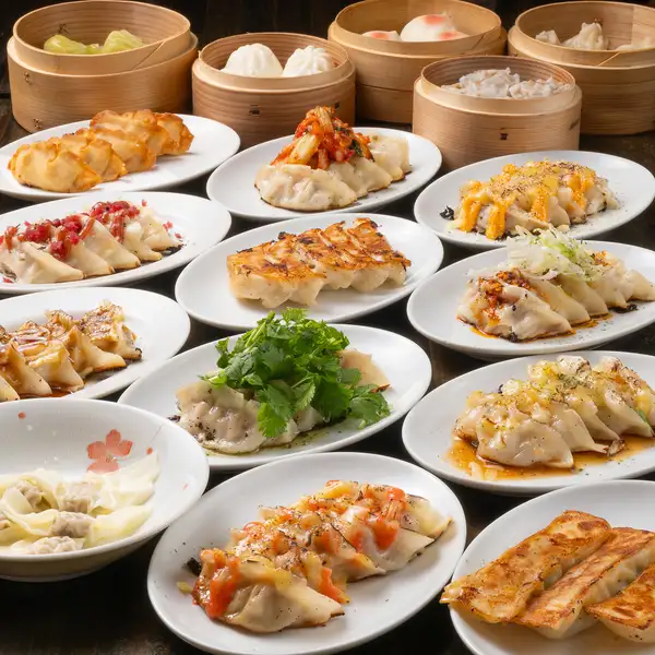 【2時間食べ飲み放題】名物の餃子を含む30種のお食事めゆーの食べ放題が飲み放題付きで2,980円!