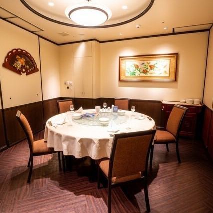 ご予算や、お好みのお料理内容等、お気軽にご相談ください。（個室をご利用の場合、料金の総額に対して10％の個室料を頂戴しております。）