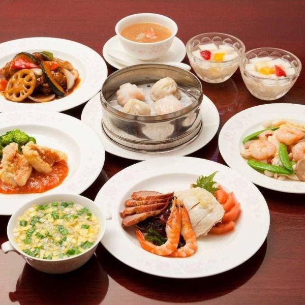 料理長厳選食材によるおまかせコース