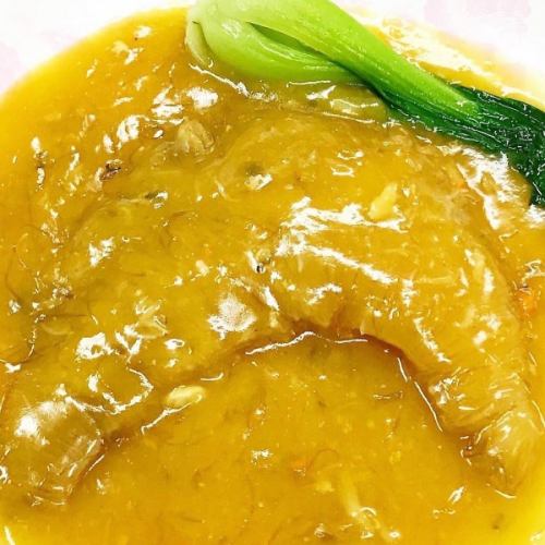 蟹肉入りふかひれの姿煮(1枚)