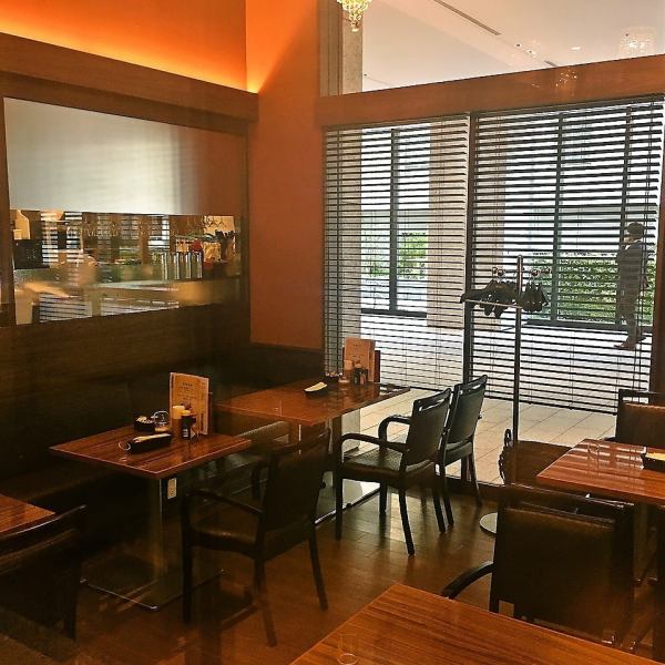 There are large and small private room spaces.Entertainment, welcome and farewell parties, and various parties are also popular.Please contact us for reservations.