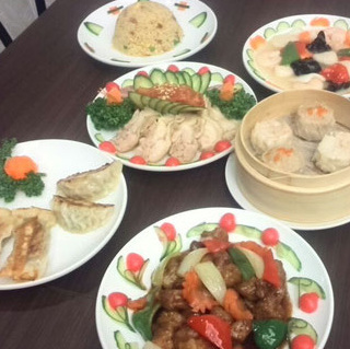 午餐时间也欢迎小酌！我们也接受午餐时段的网上预订♪