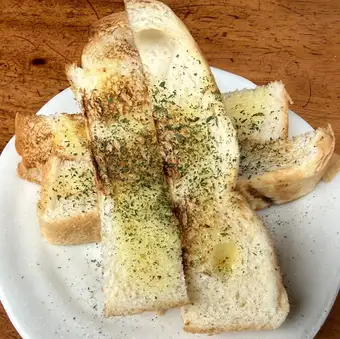 ガーリックトースト