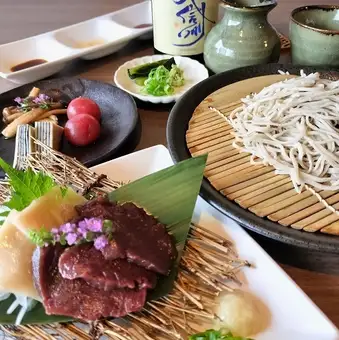 蕎麦セット(おまかせおつまみ3種+馬刺し+もり蕎麦ハーフ)