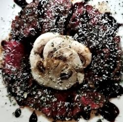 馬肉のタリアータ　味噌バルサミコソース