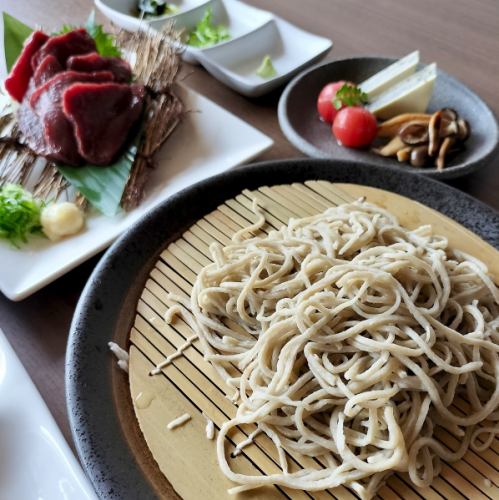 【蕎麦セット】馬刺しも蕎麦もつまみも、一度で味わう贅沢セット