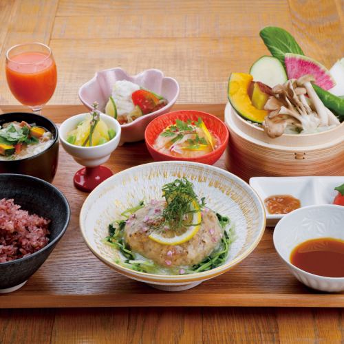 "Ichiju Rokusai set meal" that you can choose every day