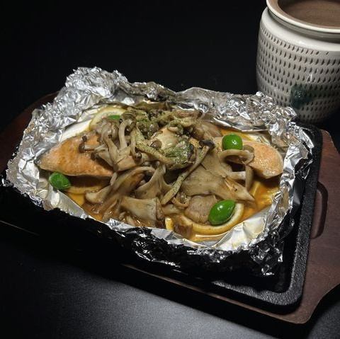 秋鮭とキノコのホイル焼き