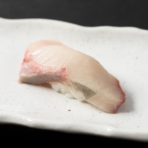 Hamachi / Tuna Tororo / Tai