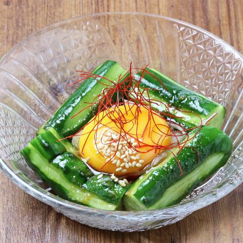 Spicy cucumber yukhoe
