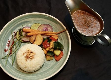 彩り野菜たっぷりカレーライス