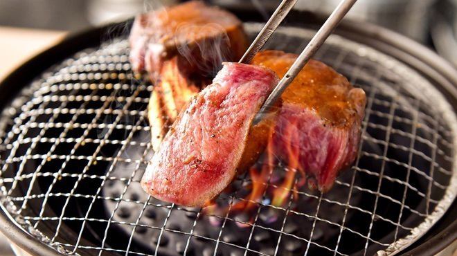 140種以上無制限食べ放題&飲み放題あり!黒毛和牛焼き肉も♪