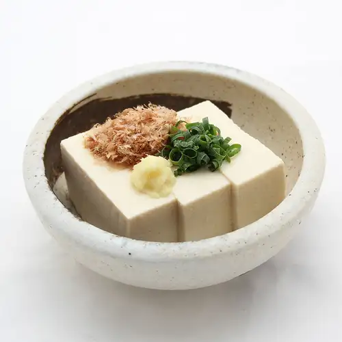 柿の種de冷ややっこ