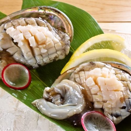 "Live abalone" is a whole bite!