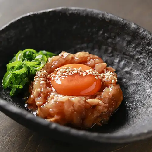 Young chicken breast yukhoe