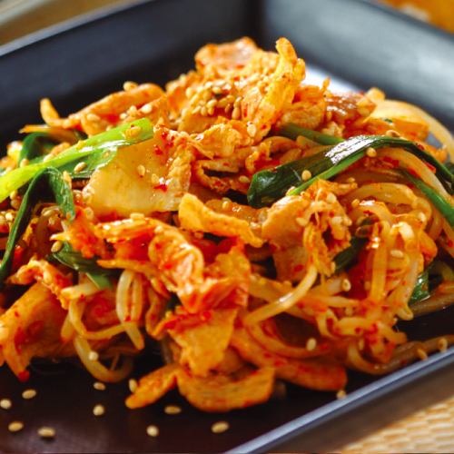 Fried pig kimchi