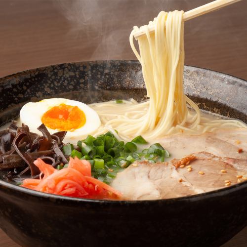 博多屋台のとんこつラーメン