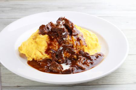 Stewed beef tendon demi omelet rice