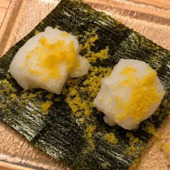 自家製　からすみの手巻き海苔餅