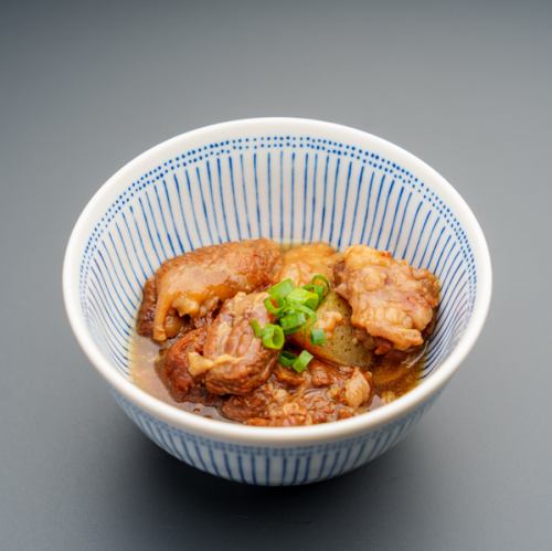 牛とろ煮込み