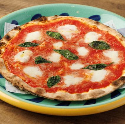 バジルとモッツァレラチーズのマルゲリータ