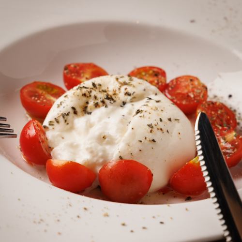 オシャレで美味しい、定番のバル料理が勢ぞろい