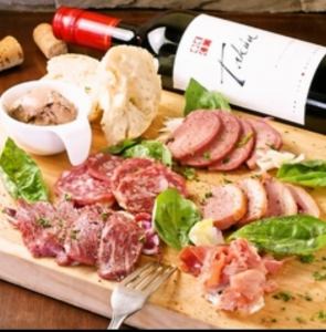 お肉の次男房盛り