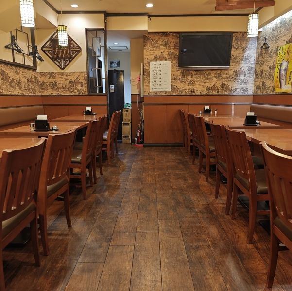 秋葉原・御茶ノ水・末広町の熱気を感じられるエリアにある、本格中華料理屋「東和酒場」、お腹を空かせてご来店ください♪テーブル席は全45席。貸切もOK！各種宴会に対応可♪宴会以外でもお友達同士や女性同士にも人気！火鍋などもございます♪ご予約でお席の確保を♪