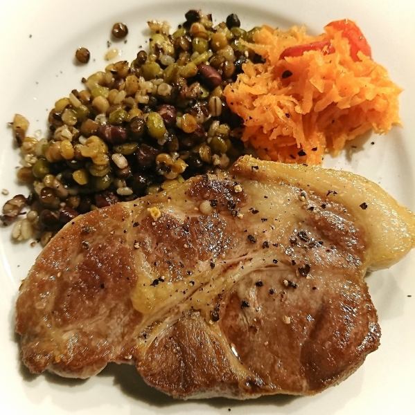 各種ロースト・コンフィ・タルタル・和牛タタキ・煮込み