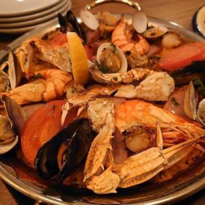 Must-eat! Special seafood paella