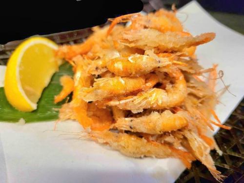 味しみ大根の天麩羅/小海老の唐揚げ/たけのこ磯辺天麩羅　各