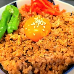 鶏そぼろ丼