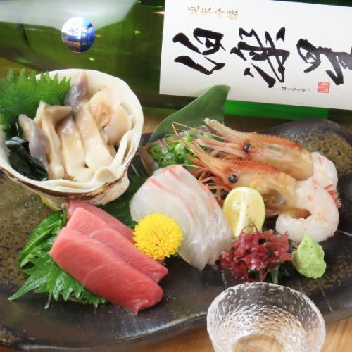 焼き鳥以外も絶品料理が！