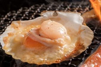 Grilled scallops in the shell with butter and soy sauce (1 piece)