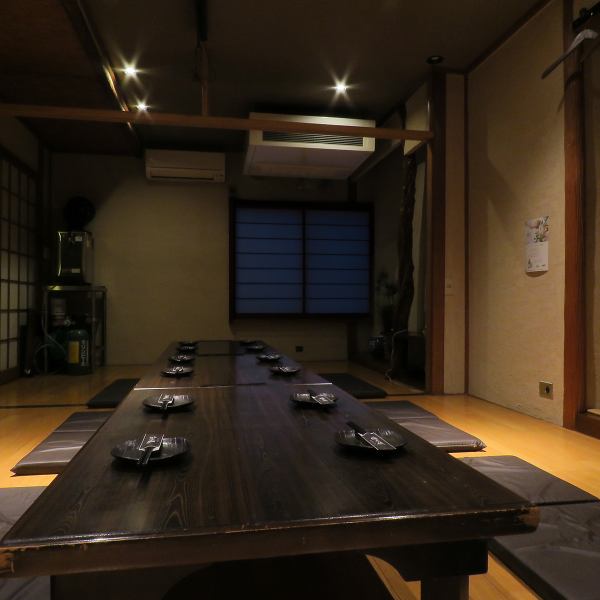 The private banquet hall on the 2nd floor can be reserved for a small group of 8 people! Please contact us as we can accommodate up to 30 people ♪ Electronic cigarettes are also OK ♪