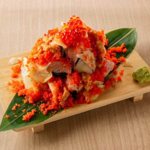 店長推薦：高級海膽鮭魚子壽司 1,280日元