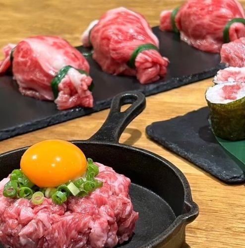 A wide variety of meat dishes from 680 yen (tax included)