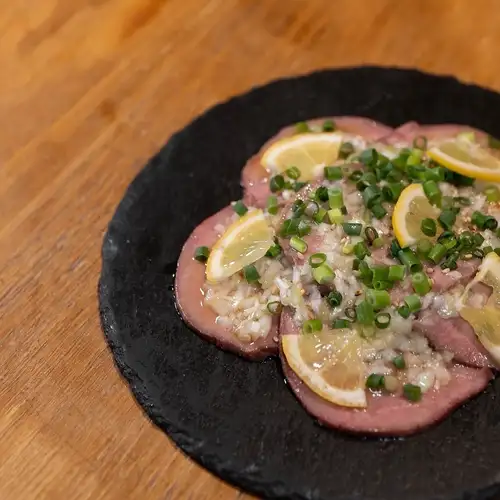 【おすすめ】牛タンカルパッチョ