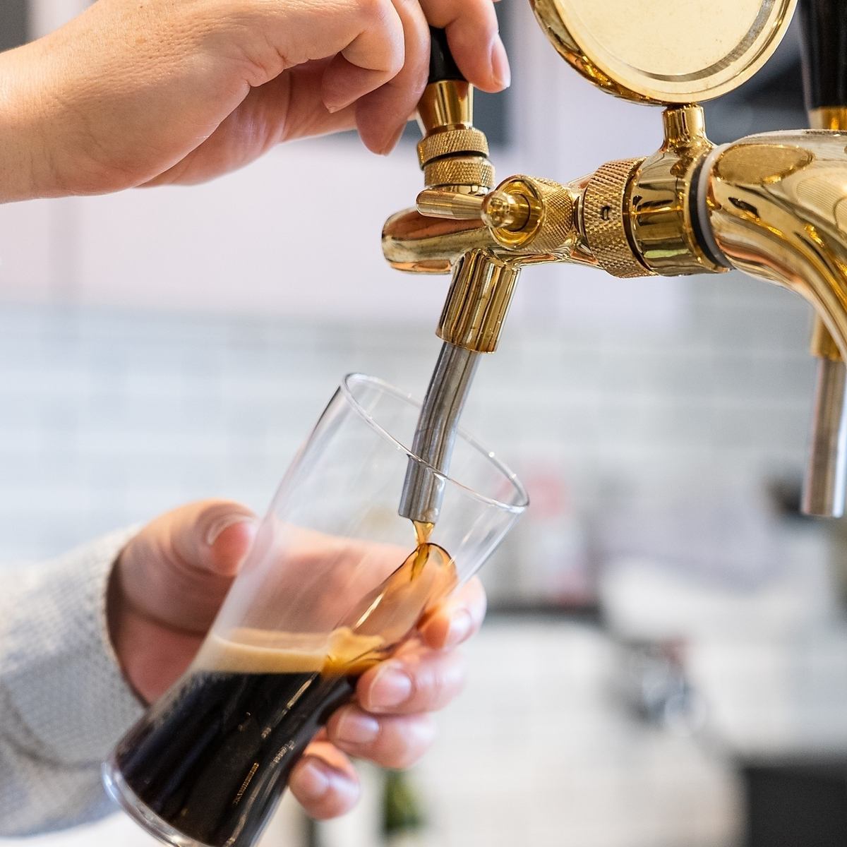 クラフトビールが飲み放題！おつまみプレート付き！平日夜限定♪