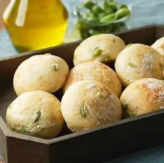 Edamame focaccia