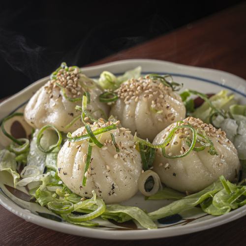 焼き小籠包 (4個)