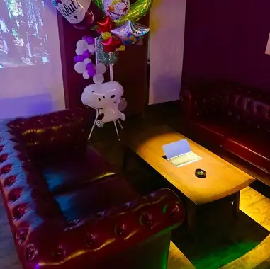 完全貸切可能な広々した店内は、会社宴会や懇親会2次会などにオススメ!ご要望があればお気軽にご相談くださいませ。