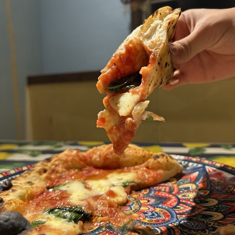 新鮮な魚介と厳選食材を使用した絶品地中海料理を満喫できます