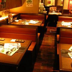 当店は最大宴会人数40名様までＯＫ♪会社での宴会・送別会・忘年会・歓迎会・新年会・同窓会などなど大人数様でのご利用もして頂けます♪大人数様でのご利用はお早目のご予約がおすすめです！お席の空き状況など、ご不明なことがございましたらお気軽にお問い合わせくださいませ♪京急川崎店でワイワイ楽しい焼肉宴会を♪