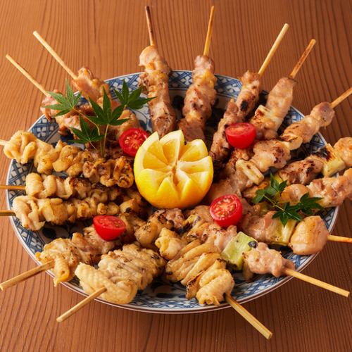 Our izakaya staple "Yakitori" is carefully hand-made one by one and grilled thoroughly with expert skill!!
