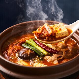 【秋冬人気No１ｘ選べる鍋】生ビールOK・3H飲み放題付き～全9品 4500円「定番鍋コース」