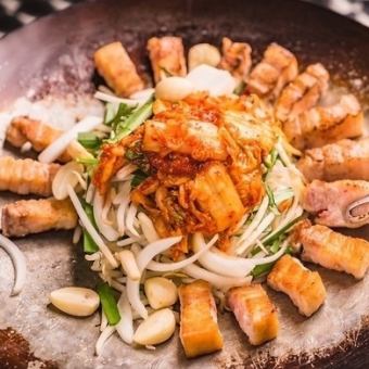 [Premium Samgyeopsal Course] 90 minutes all-you-can-drink, 8 dishes total, 5,500 yen (tax included)